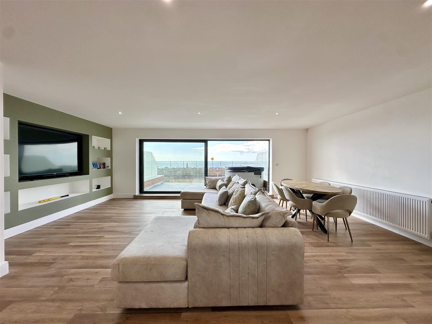 5 bed property in Amsterdam Way, St. Leonards-On-Sea